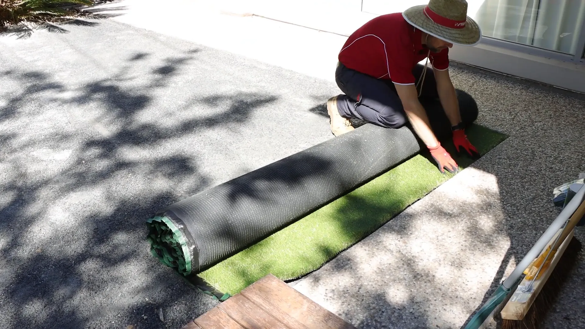 HowTo Install GardenCraft Synthetic Turf Lay The Turf.png